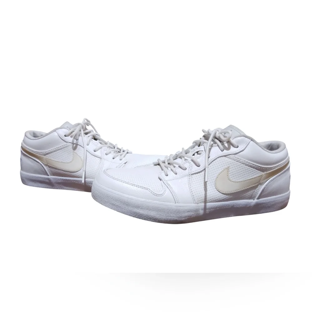 Jordan 1 V.2 Low White Patent Size 11.5 Sneakers